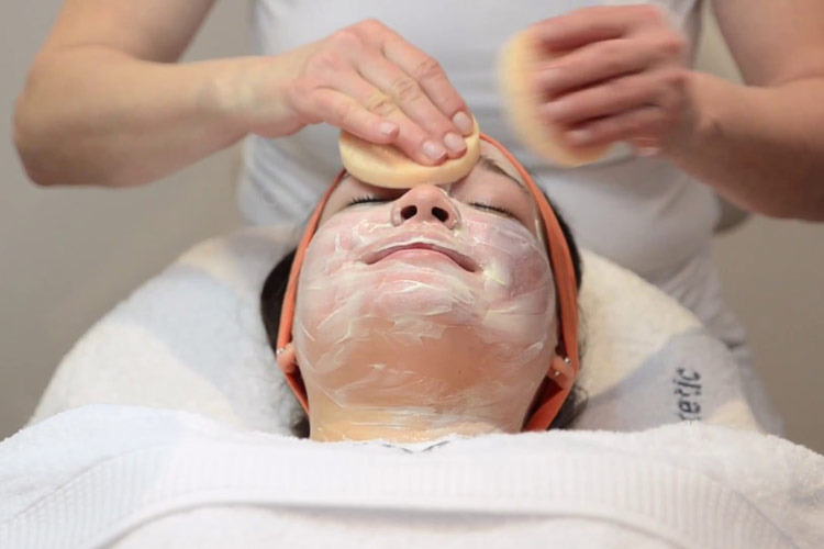 Mandelic Peel